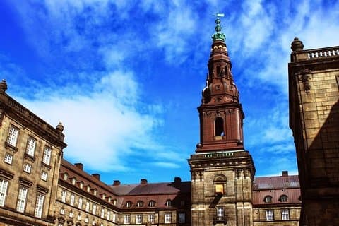 Escursione a terra privata: tour della città di Copenaghen e visita del Palazzo di Christiansborg