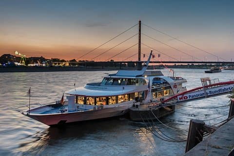 Düsseldorf 2-timers aftenkrydstogt