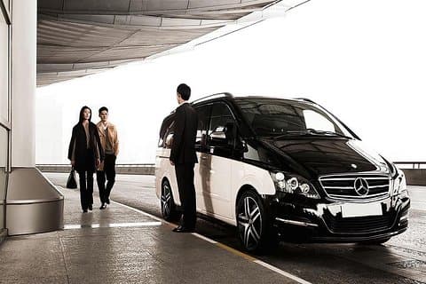 Transfert privé Kusadasi, port, hôtel depuis/vers l'aéroport d'Izmir