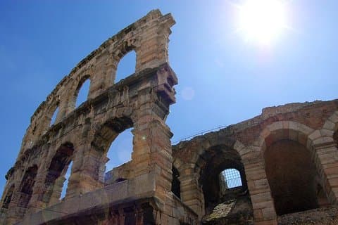 Den bedste private tur i Verona fra arenaen til Amarone vin