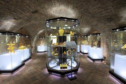 Privater Landausflug: Rundgang durch Danzig + Bernsteinmuseum + Marienburg