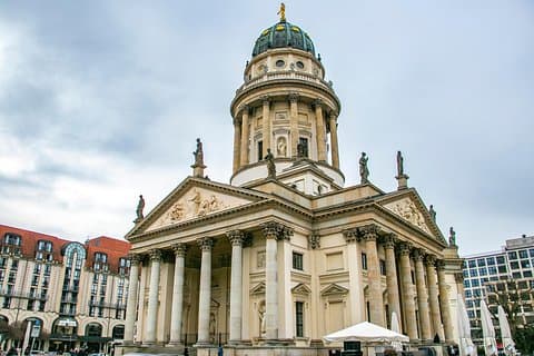 Historiska Berlin: Exklusiv privat rundtur med lokal