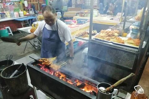 Yummy Yummy Street Food Tasting + Night City Tour(Private Guided)