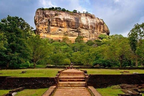 Kandy para Dambulla e Sigiriya desembarque ou viagem de volta