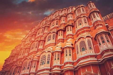 2 Days: Guided Jaipur Tour With Hotel, Lunch & Entry Fee