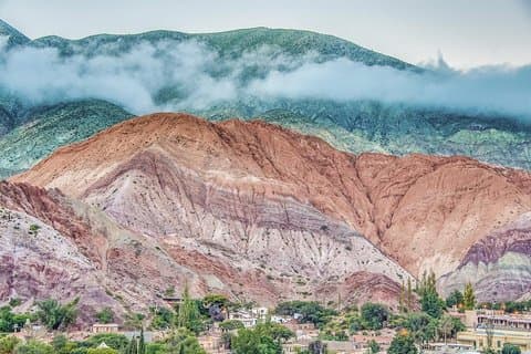 Humahuaca mit dem 7-Farben-Hügel