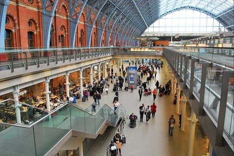 Treinstation St Pancras naar Heathrow Airport Private Transfer Service