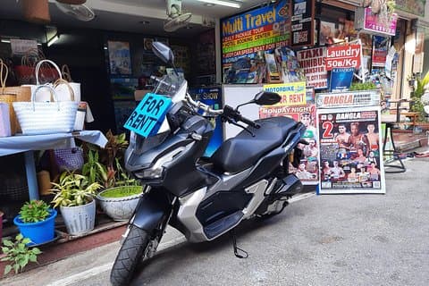 オートバイ・ホンダ・ADV 150cc