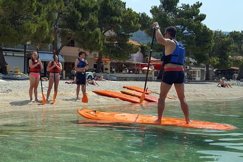 Stand up paddling board for 2 hours rental