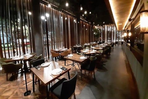 Middag på Carmela Restaurant och salt