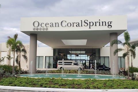 Ocean Carol Springs Montego Bay privéluchthaventransfers