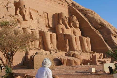 Abu Simbel Delad dagstur från Aswan med Tour Guide