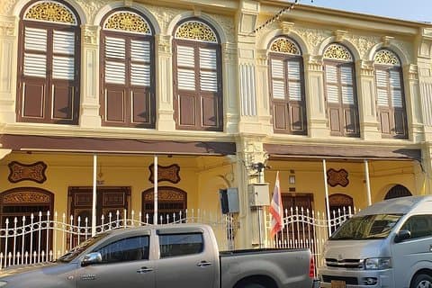 Private Tour: Phuket Taste And Walking Tour