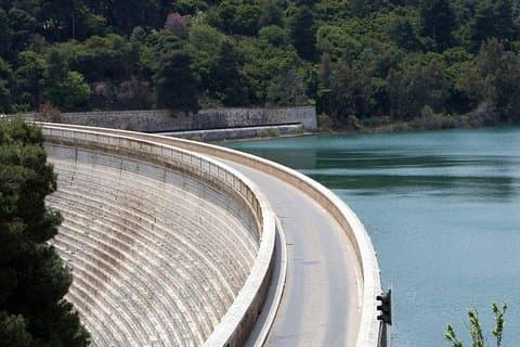 Alrededores de Atenas: tour privado de maratón de día completo