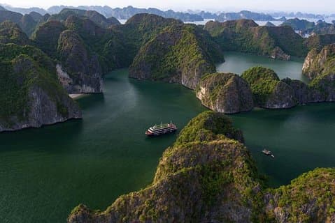 Halong Bay 2D1N BEST CRUISES All-Inclusive: Transfer, måltider, Kajak, Grotta, Island