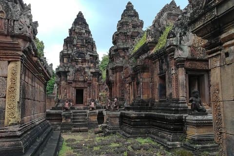 Templo Banteay Srei, Kbal Spean y Beng Mealea