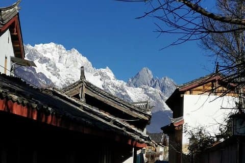 2-Days Private tour of Tiger Leaping Gorge,Shaxi and Shibaoshan from Lijiang