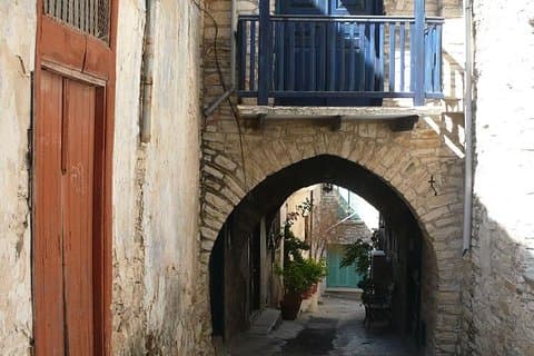 Walking in Pano Lefkara village and around Lefkara manmade lake