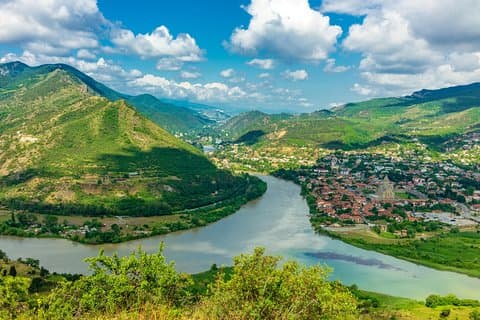 Mtskheta & Jvari + Gori & Uplistsikhe Ganztagestour