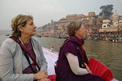 Excursión de día completo a Varanasi y Sarnath