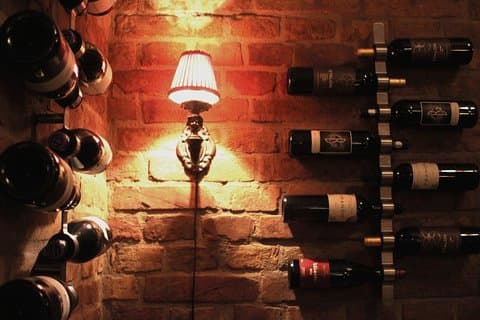Budapest Wine Crawl - Budapests bästa vinbarer - Privat rundtur
