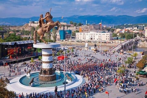 Transporte privado de Tirana para Skopje, Macedônia do Norte