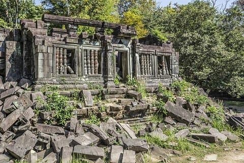 4 dias - Principais templos e montanha Kulen e Koh Ker e Beng Mealea