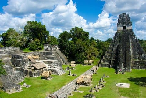 Exklusive private Tour nach Tikal und Yaxha ab Flores