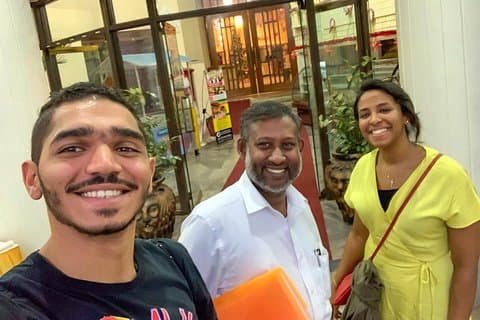 Caminhada pela cidade de Colombo com um morador local do porto de Colombo