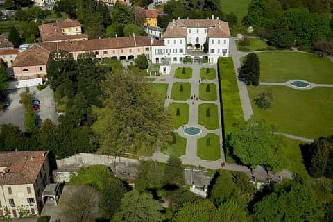 En privat tur till Villa Panza och aperitif i Varese
