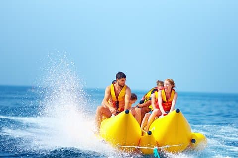 Bahamas vattensportäventyr: Parasail, jetski, bananbåt