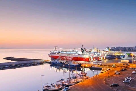 Du centre d'Athènes au port de Rafina