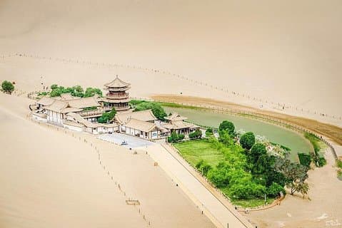 Excursão privada de 8 dias à Rota da Seda: Xi'an, Zhangye, Jiayuguan, Dunhuang, Turpan, Urumqi