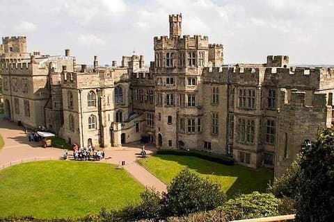 Tour privato di un'intera giornata indipendente al castello di Warwick