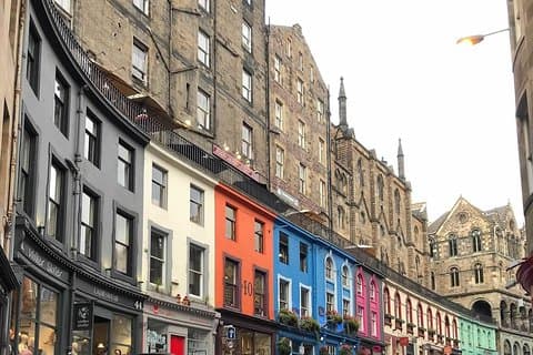 Edinburgh Highlights To timers privat luksus køretur