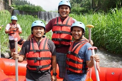 bali bedste destination - raftingaktivitet på hvidt vand