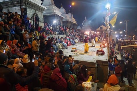 Pashupatinath Evening Aarati: Några gudomliga timmar i Katmandu