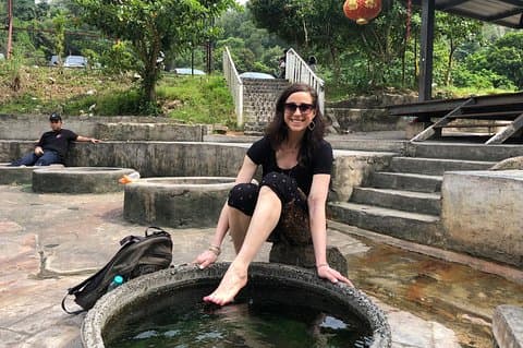 Fair Flies, Selayang varme vår, Batu Caves-tur med middag