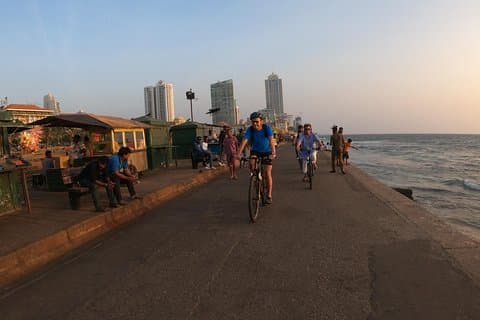 Luxe nachtelijke fietstocht door Colombo
