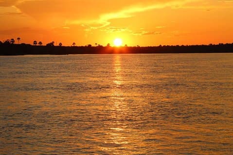 Zonsondergangcruise op de Zambezi-rivier
