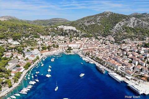 Privé Tour: Hvar en Pakleni 3 Islands Tour in Speedboat vanuit Split of Trogir