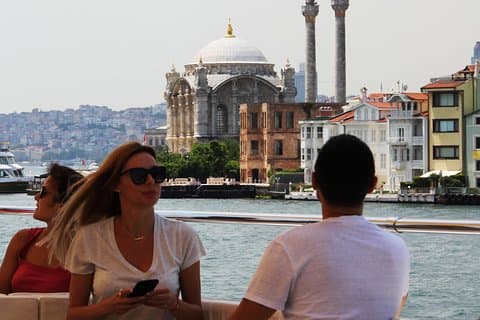 Istanbul lunsjcruise på Bosporos og Svartehavet