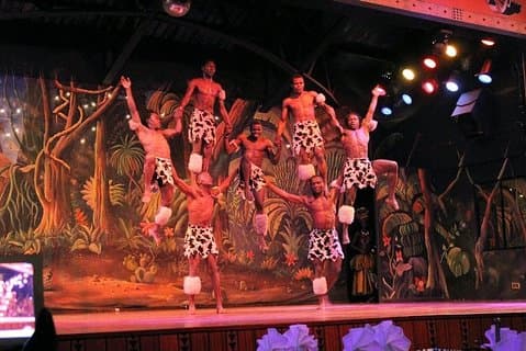 Nairobi nachtleven en Safari Park Hotel Dinner Experience