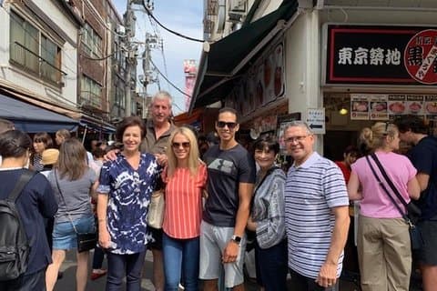 Tsukiji Food and Toyosu Market with Government-Licensed Guide