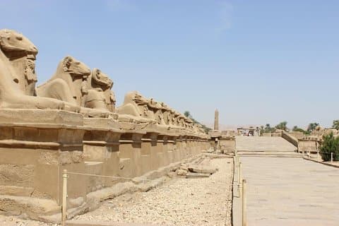 Luxor Escursione “Valle dei Re” da Hurghada (gruppo Maine)