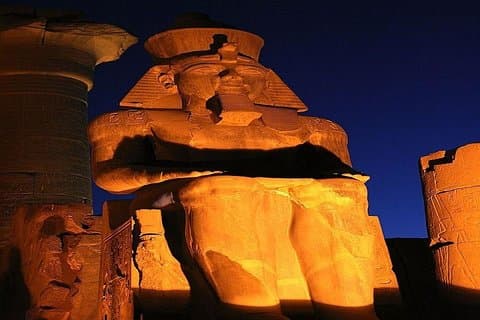 Besuchen Sie den Karnak-Tempel und den Luxor-Tempel (East Luxor)