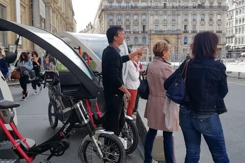 Historisk skattejakt av Cyclo-rickshaw
