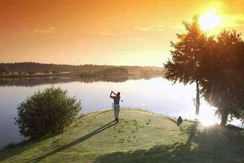 Transfert privé de Aéroport Gdansk à Postołowo Golf Club