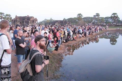 Angkor Wat Sunrise Kleingruppentour ab Siem Reap - Kostenlose Abholung vom Hotel