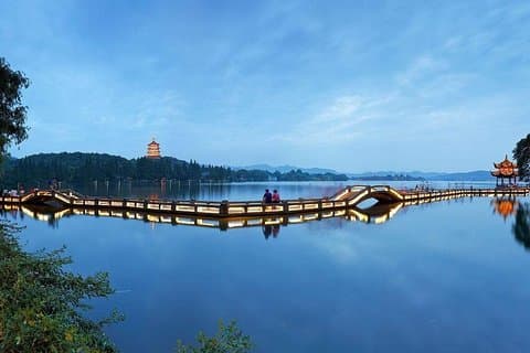 Tagestour, um die malerische Landschaft in Hangzhou zu genießen